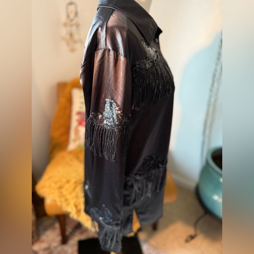 Black Embellished fringe western button up - Picture 2 of 5